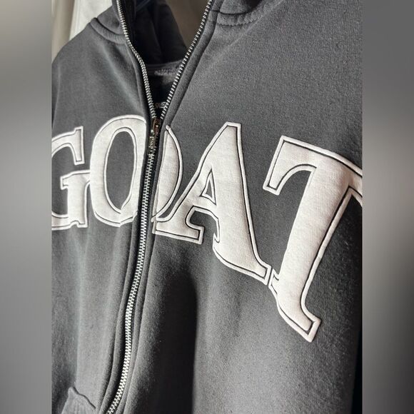 Sneakgallery GOAT Full Zipper Hoodie Size Large Excellent Preloved Condition - Picture 2 of 4